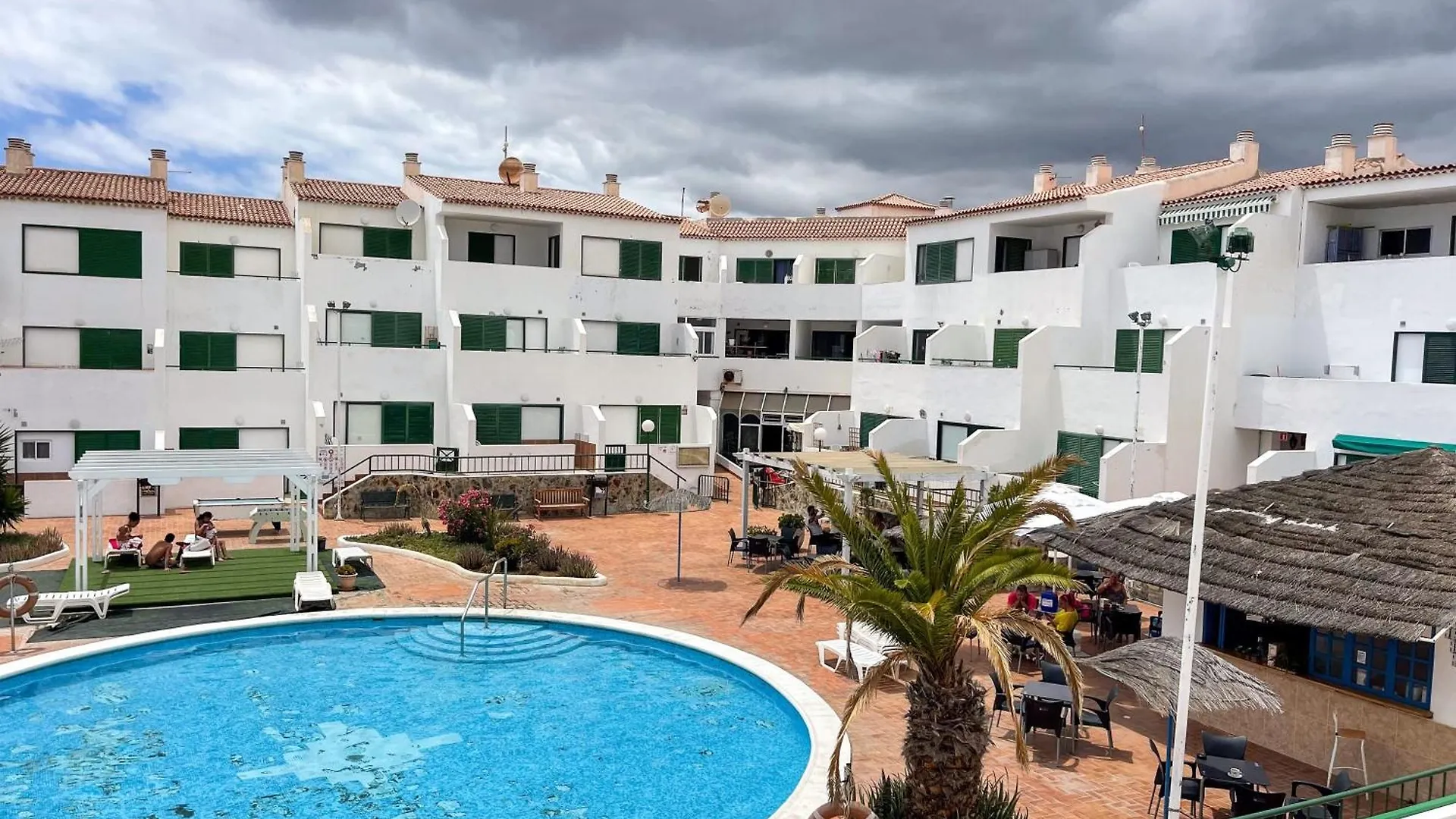 Alondras Park Holiday Charm Costa Del Silencio